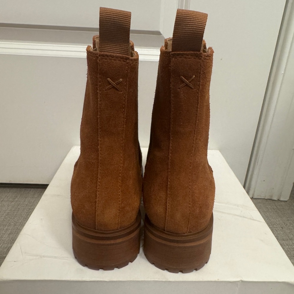 NIB | Quince Women Suede Chelsea Boot Cinnamon 10 - Picture 8 of 12